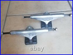 2 NOS 9.0 Gullwing Street Shadow Sil/Blk Vintage 80s Skateboard Trucks NEW