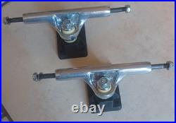 2 Vintage 1980's Gullwing Street Shadow Skateboard Trucks NOS 8.5