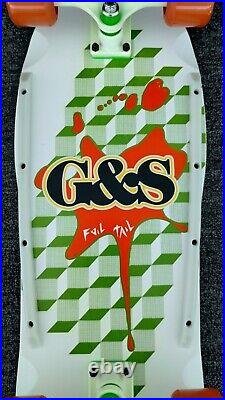 Complete Skateboard Reissue Gordon And Smith G&S Foil Tail & YoYos Wheels