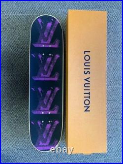 Louis Vuitton skateboard, unused Louis Vuitton skateboard, unused