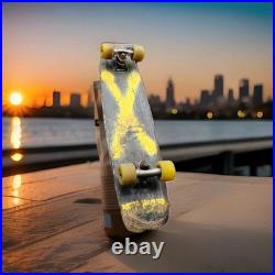 PREMIUM COLLECTOR LISTING EARLY 1970s SKATEBOARD (ORIGINAL TRUCK CO. HARDWARE)