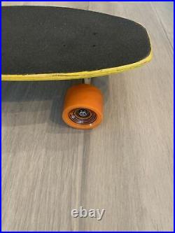 Powell Peralta Skull Skateboard yellow, Shredboots wheels, Independent Trucks