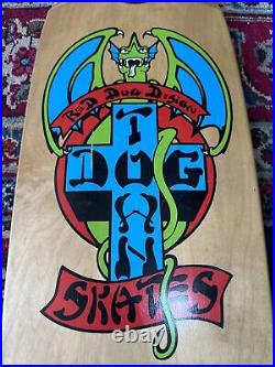 Red Dog Design Dog Town Skates Skateboard With Soft Trucks DOGTOWN
