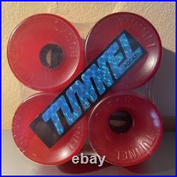 TUNNEL ROCKS Skateboard Wheels Red N. O. S Skate Alva pool's Vintage Dog Town 70's