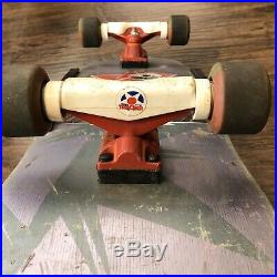 VTG TONY HAWK POWELL PERALTA Original 1983 Chicken Skull Skateboard Full Size OG