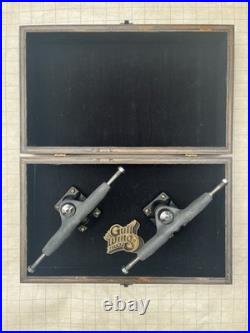 Vintage NOS Gullwing Pro III MAGNESIUM Skateboard Trucks