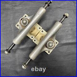 Vintage Tracker Extrack Skateboard Trucks White Silver 1978 Rare 7.5