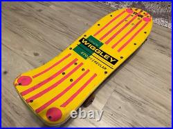 Vintage Uncle Wiggley Skateboard Designed by Dave Crabb Corona FIRST GRAPHIC Vintage Uncle Wiggley Skateboard Designed by Dave Crabb Corona FIRST GRAPHIC
