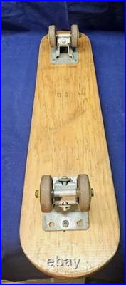 Vtg 1950s/60s HAWAIIAN SURFER Skateboard Steel Wheels with Yellow HUB CAPS Union