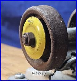 Vtg 1950s/60s HAWAIIAN SURFER Skateboard Steel Wheels with Yellow HUB CAPS Union