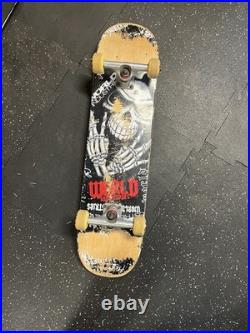 World Industries Skateboard Complete Skull Face Vintage Used