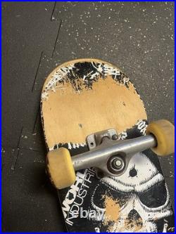 World Industries Skateboard Complete Skull Face Vintage Used