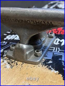 World Industries Skateboard Complete Skull Face Vintage Used